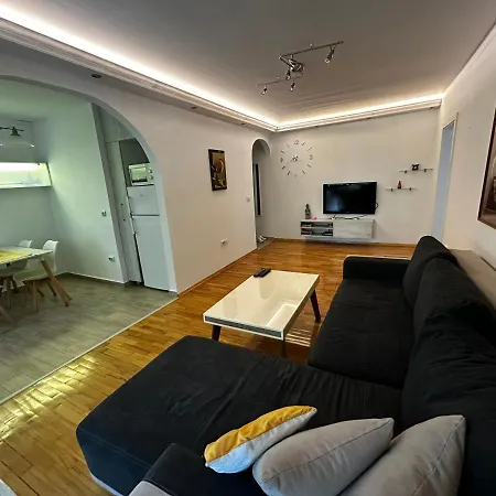 65M2 Apartment, 3 Rooms Skopje, Karpos Zewnętrze zdjęcie