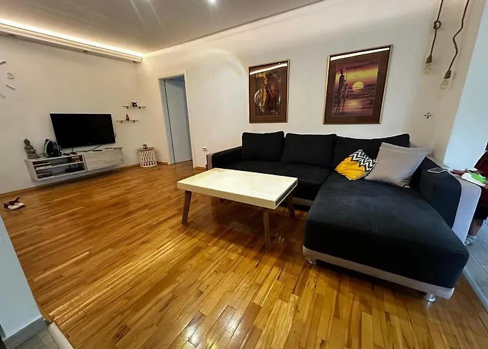 65M2 Apartment, 3 Rooms Skopje, Karpos