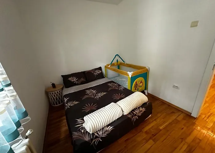 65M2 Apartment, 3 Rooms Skopje, Karpos